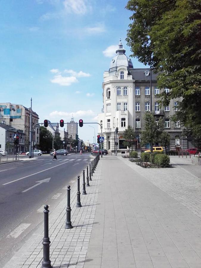 Retro Apartament Lägenhet Łódź Exteriör bild